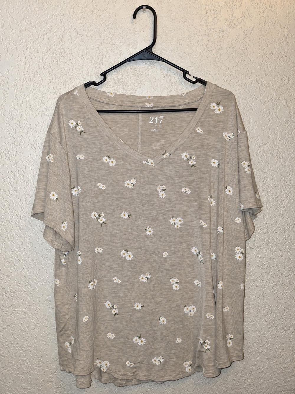Maurices Taupe Floral V-Neck Short Sleeve Top